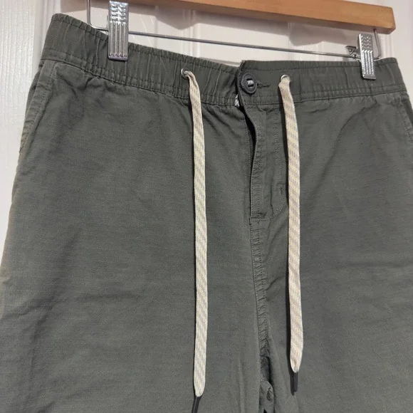 Vuori Ripstop Wide Leg Crop Pants Green Size Medium 24.5" Inseam - Picture 4 of 7